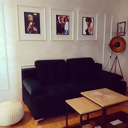 Planinski Kutak 公寓