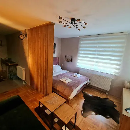 Planinski Kutak * 帕莱